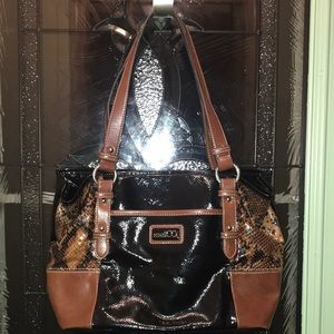 Nine & CO shoulder bag black shiny patent leather look, tan trim, snake skin.